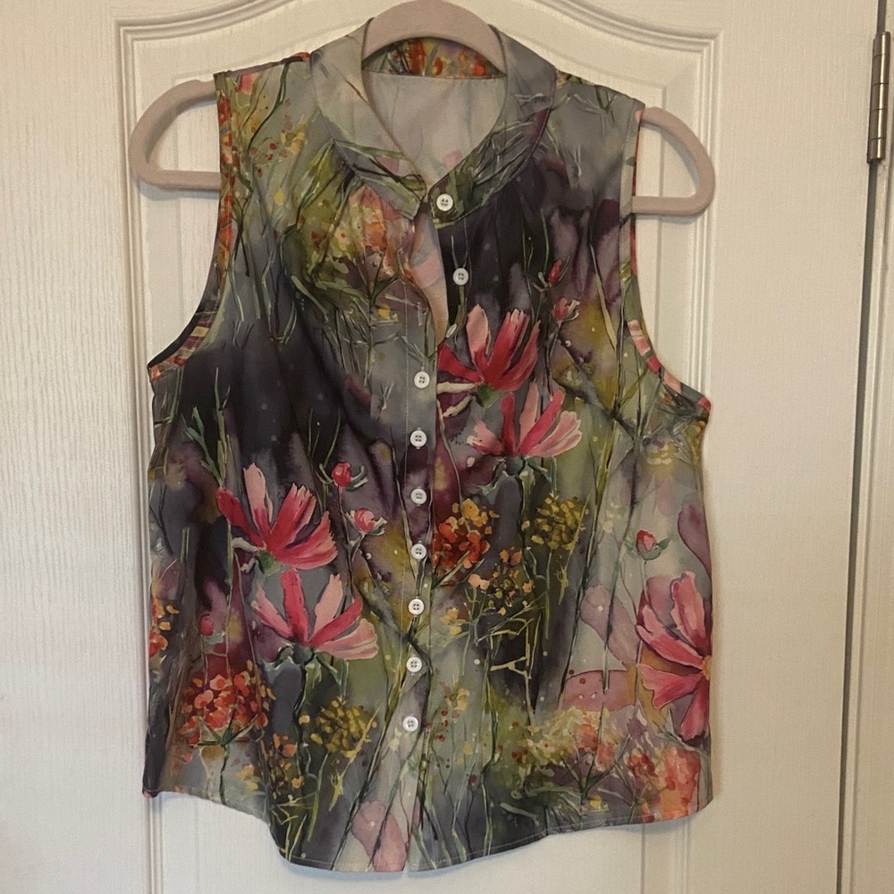 Sleeveless Floral Button-Front Women's Top - Pink Multi